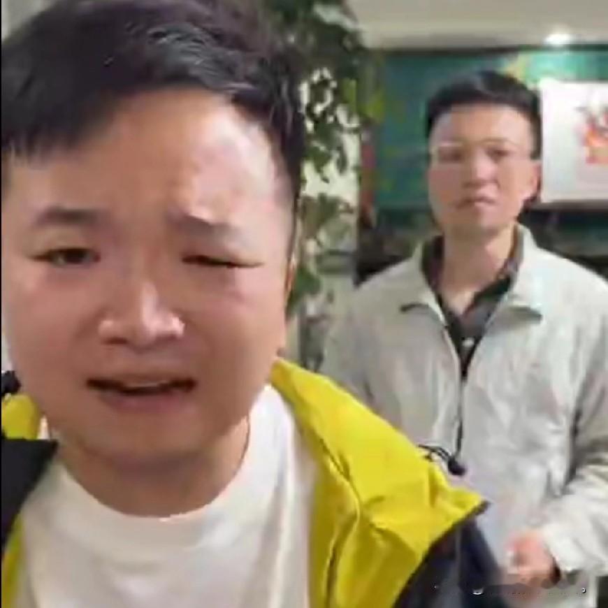 小故事！
    自从王美丽和一航来找亲爹，把整个公司搅得一塌糊涂，一会 一航这