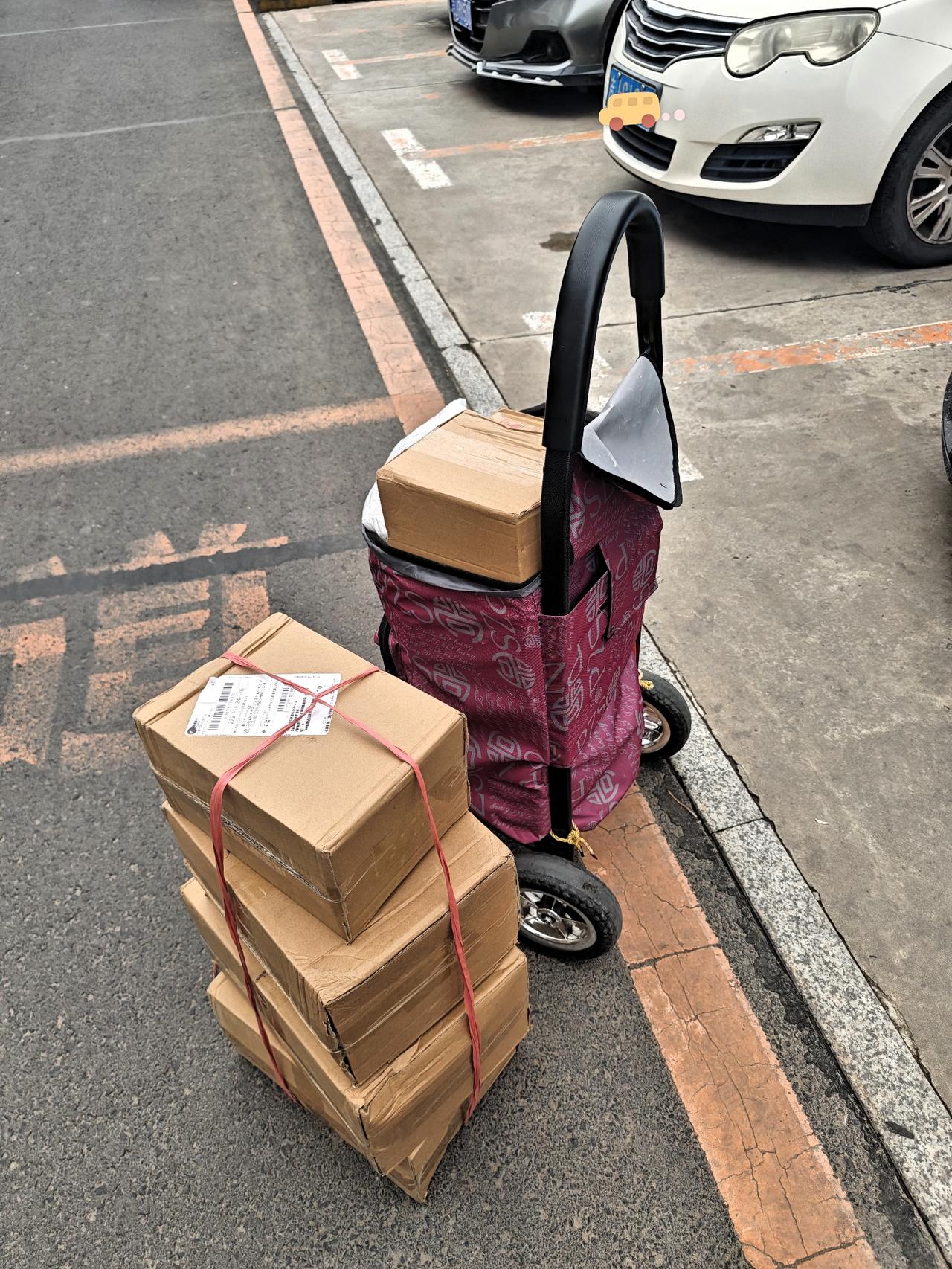 昨天下午，坐一点二十由乌兰浩特发往终点站长春的列车。三点四十六回到松原。

回来