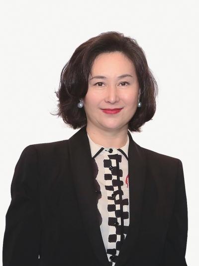 “上海永远不会超过香港？”上海与香港：赌王的预言与城市的崛起！

当年何超琼和何