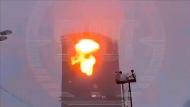 这两天，乌克兰无人机“杀疯了”
报道称，4月9日至10日夜间，乌克兰无人机大规模