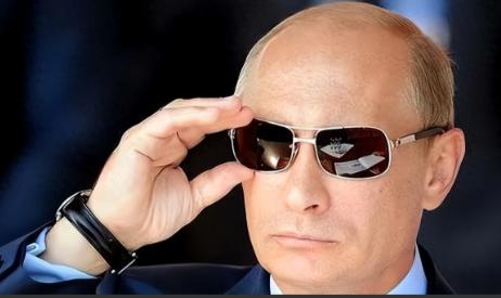 俄乌这场仗打了快四年了。普京那边可能到现在还在纳闷：以前挺好使的那套，怎么这次不