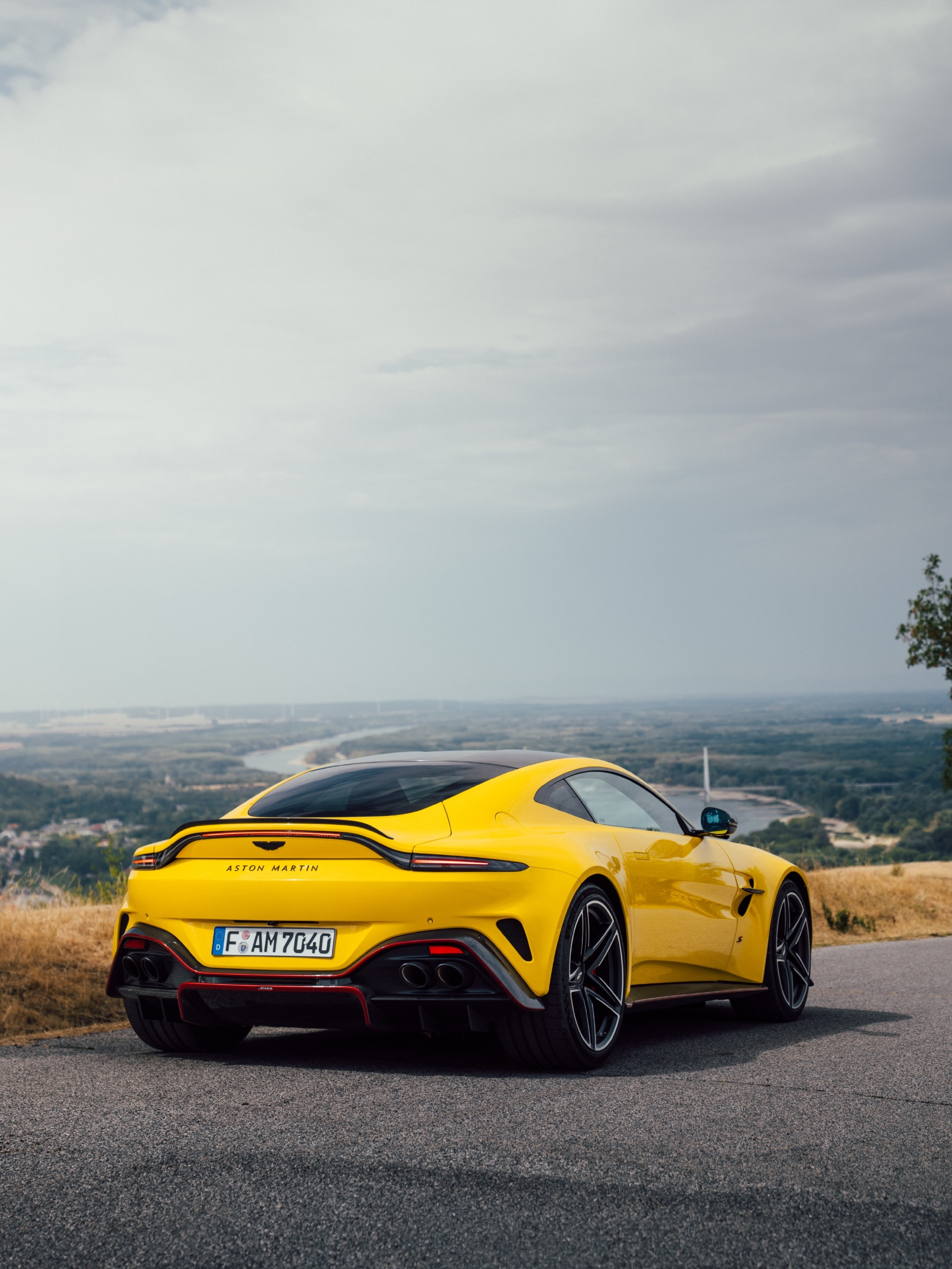 早上好～阿斯顿马丁 闫闯说车 阿斯顿·马丁Vantage S 