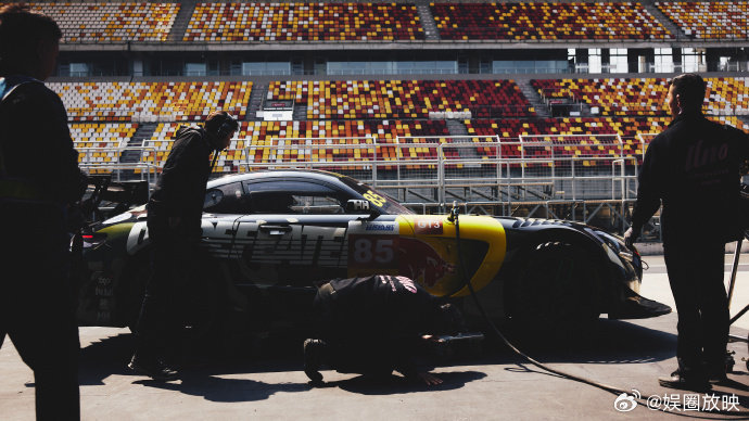 王一博稳中求进步步向前王一博在速度里找到了平衡王一博季前测试顺利推进，车队保护超