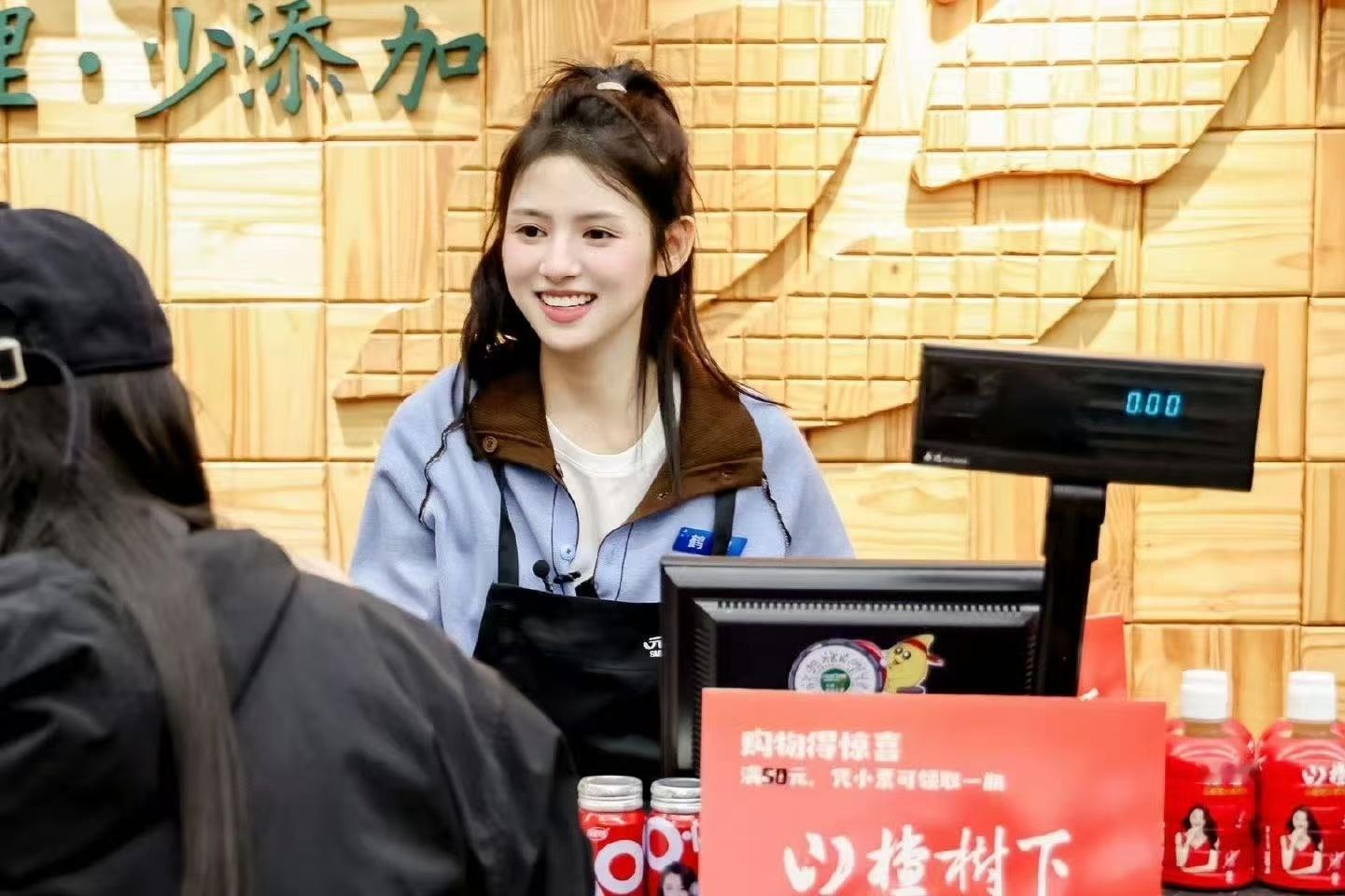 看着鹤男头像从模糊到高清，从配角到主角，这种“女儿长大了”的欣慰感太强烈！每个新