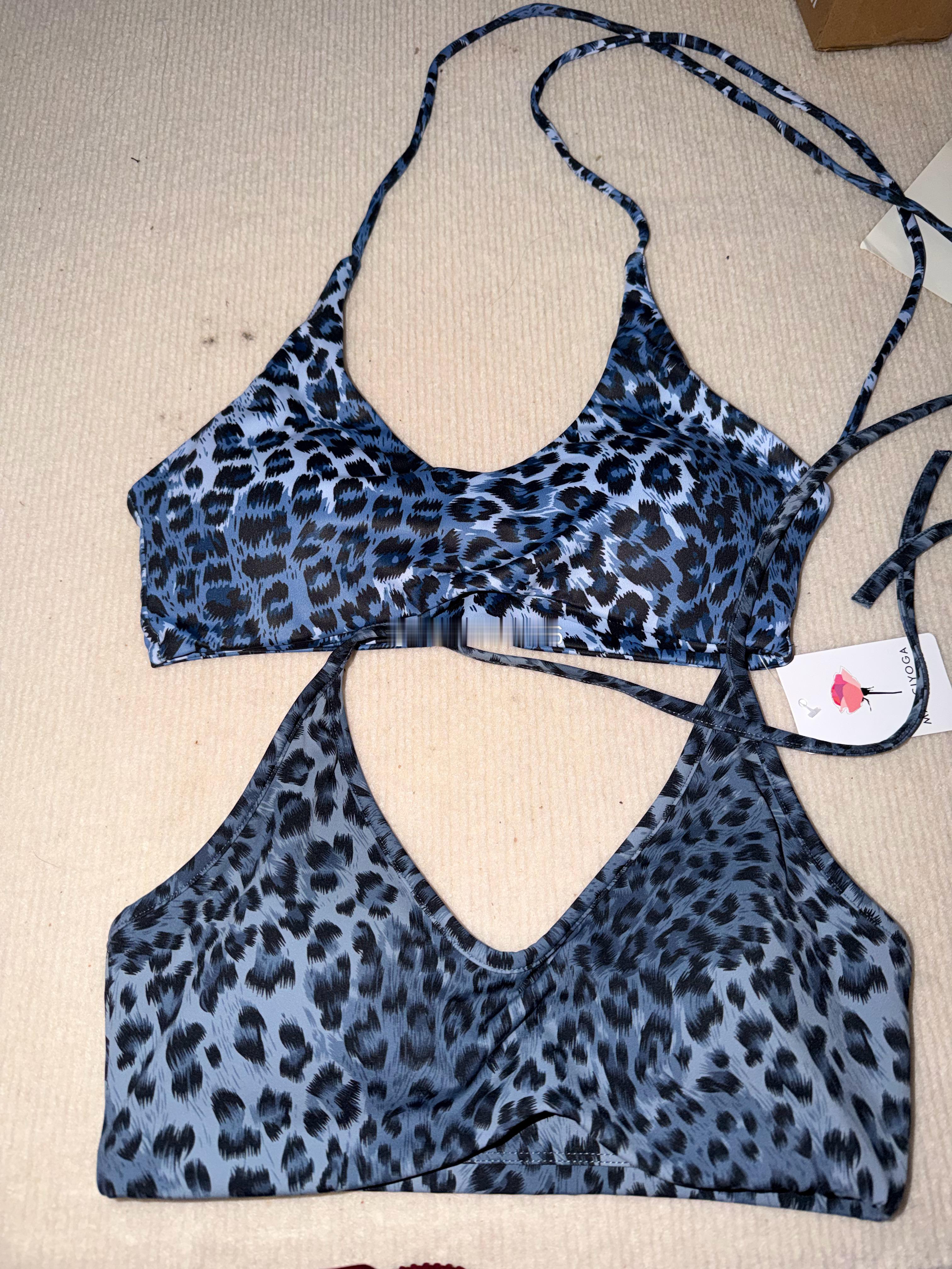 这个款这次上图但没上库存别家已经抄图在卖了（出货时间没有安排好我的失责）对比图是