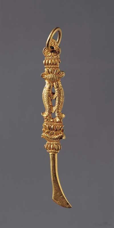 金指剔是啥？是你舍不得买的那个金首饰吗？西夏双鱼纹柄金指剔是内蒙古博物院珍藏的一