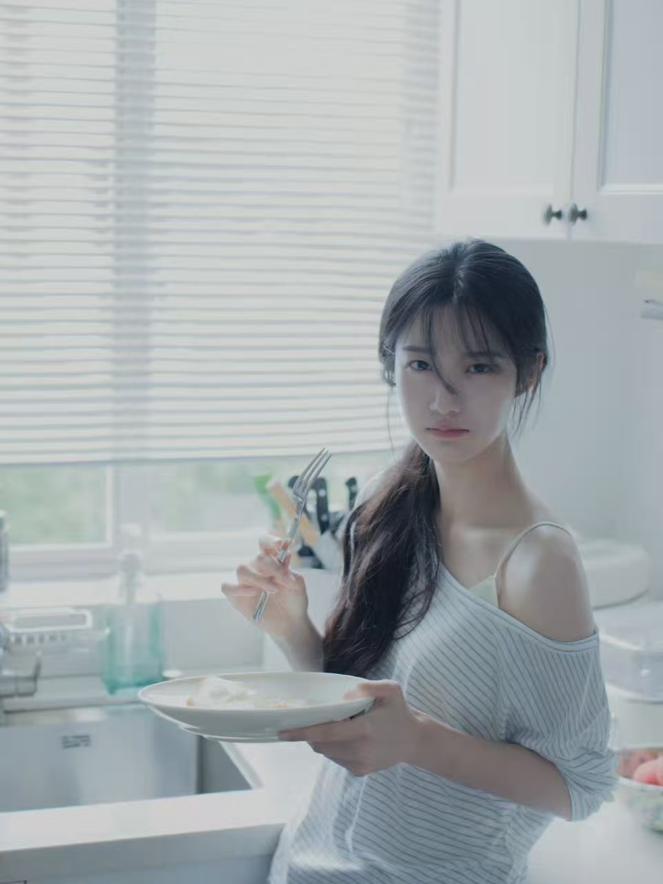 卢昱晓居家ins风，好看。行呀行呀 