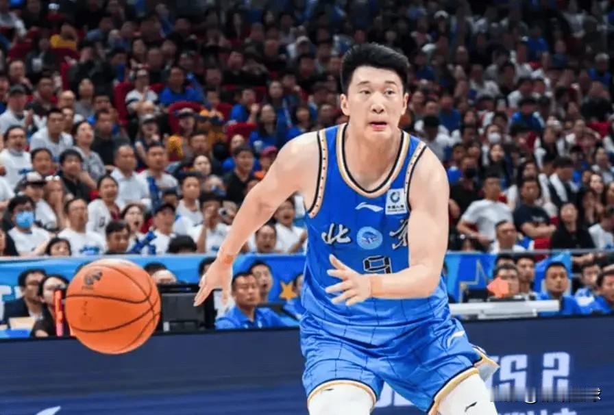 北京男篮悍将雷蒙说出了心里话：我不想那么早放假，我还想再多打几场！

昨日，广东