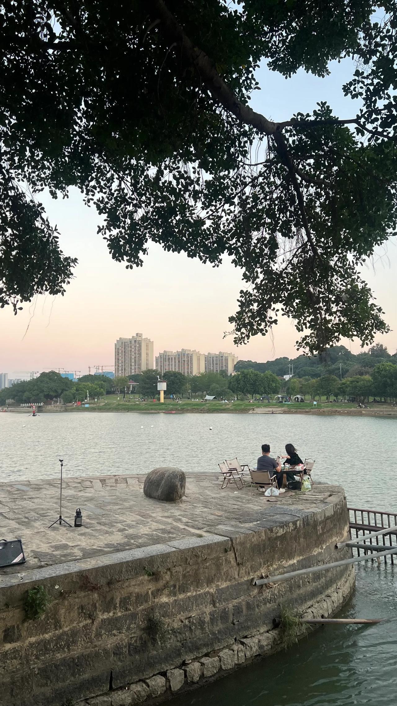 感慨万千！50岁真是一个人生分水岭，把青春无私献给了工作岗位，岁月如梭，转瞬即逝