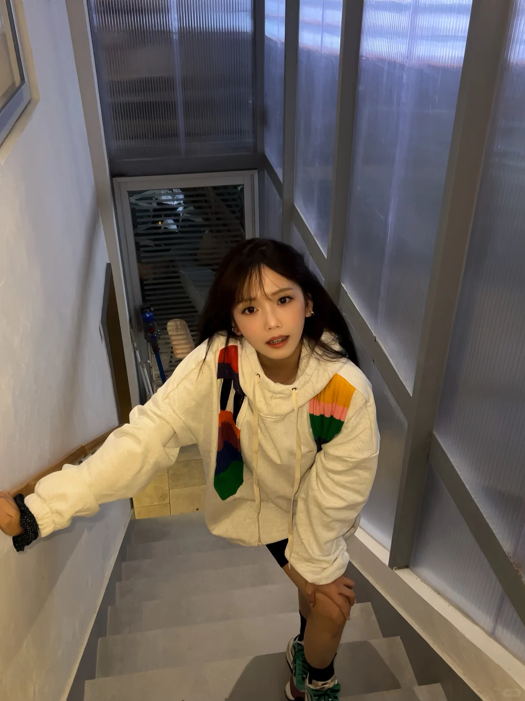 什么表情啊你…