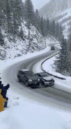 环境决定了身不由己，只能听天由命，自求多福了。