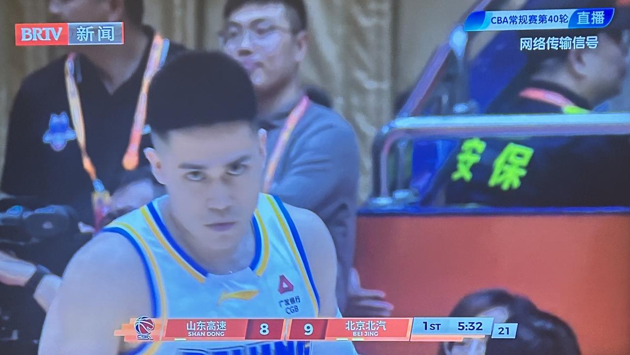 “苦吃八业费劲吧啦省吃俭用攒下几两银子，让败家子几下就造光了！”

正在进行的C