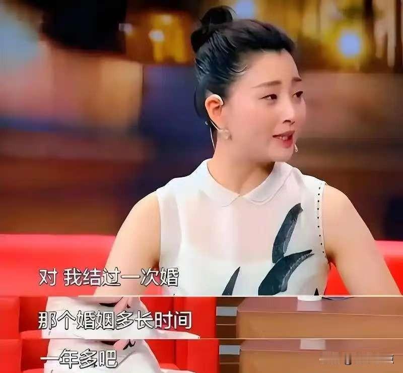 殷桃不演豪门太太了，资本想捧她她不接，十年前到底发生了啥。
那天饭局上酒杯碎了，