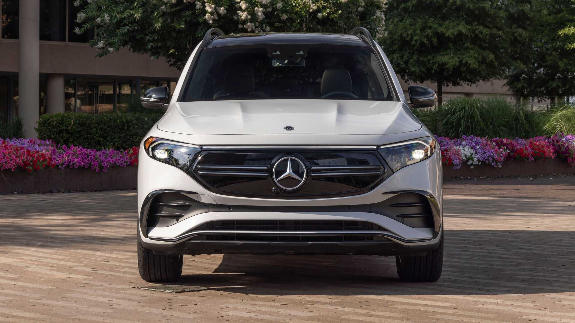 Mercedes-Benz EQB exterior ​​​