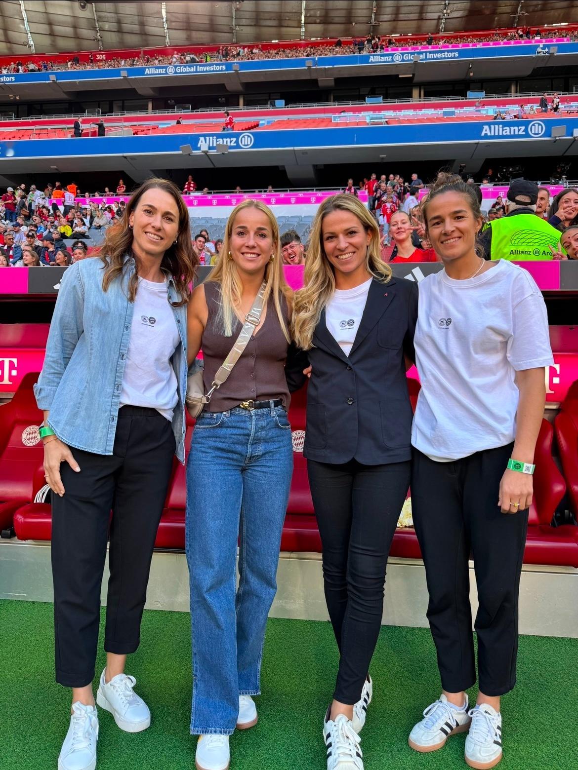 呀 被发现了！ ​​​