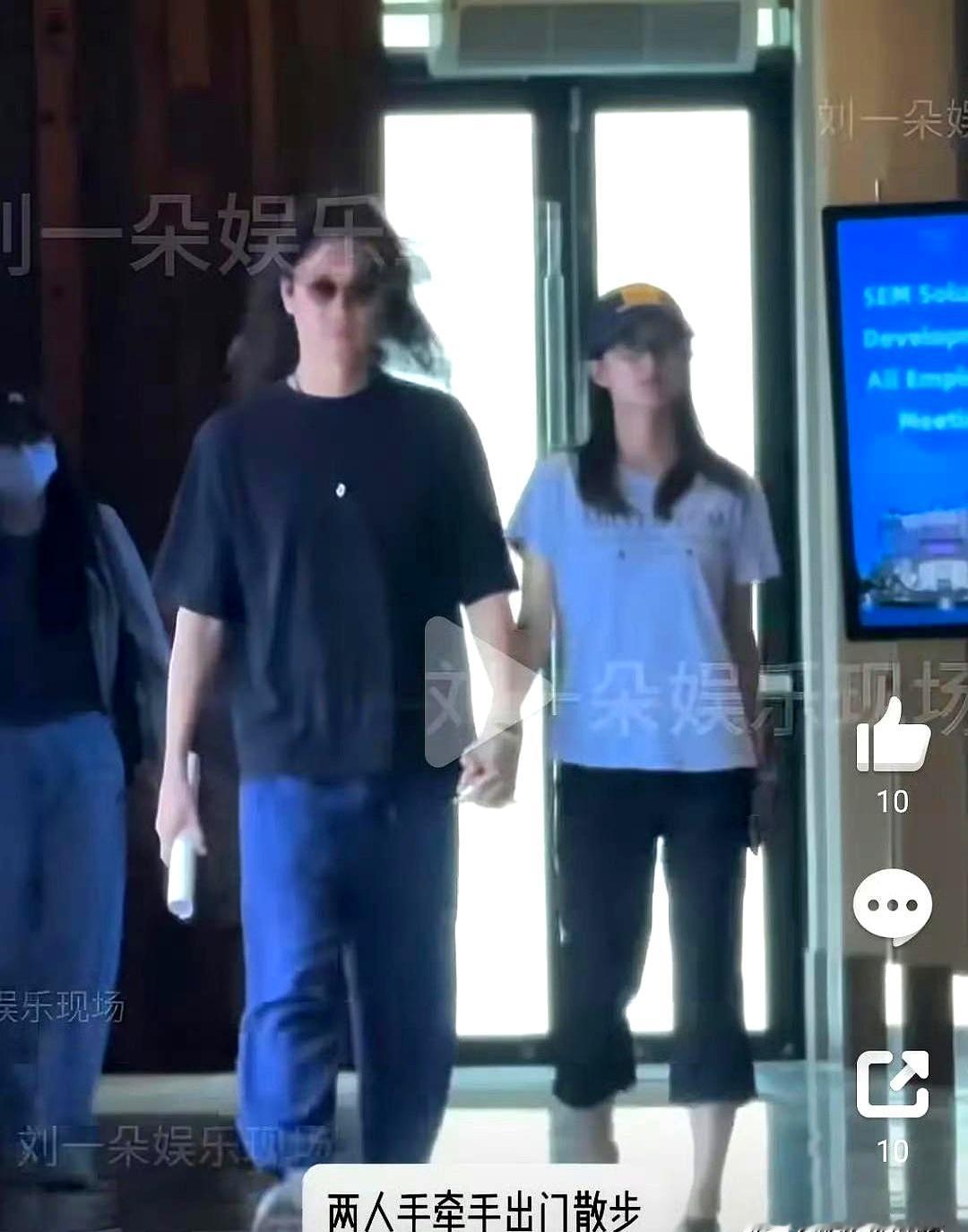 今早刷屏的不是新剧海报，是张雅钦和许宏宇并排上热搜时，评论区第一句又成了：该拿任