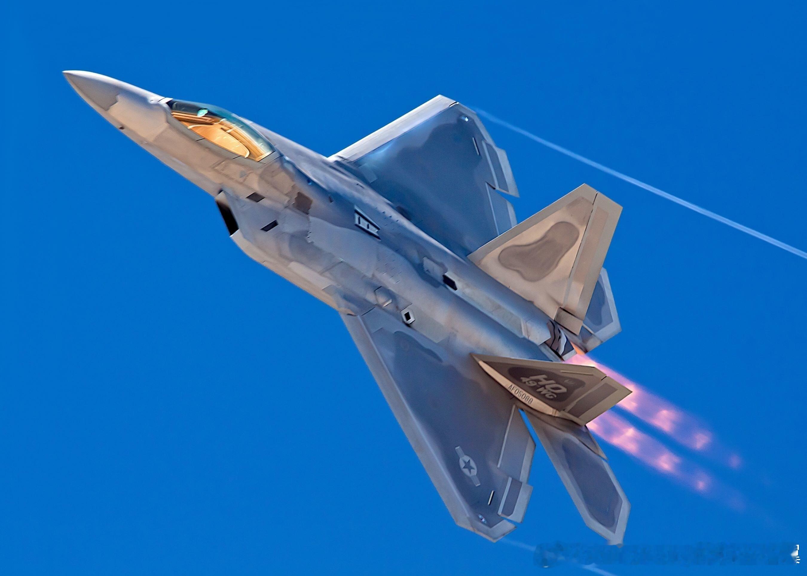 F-22“猛禽”的复产计划在2025年再次浮出水面。据 《防务博客》 援引的消息