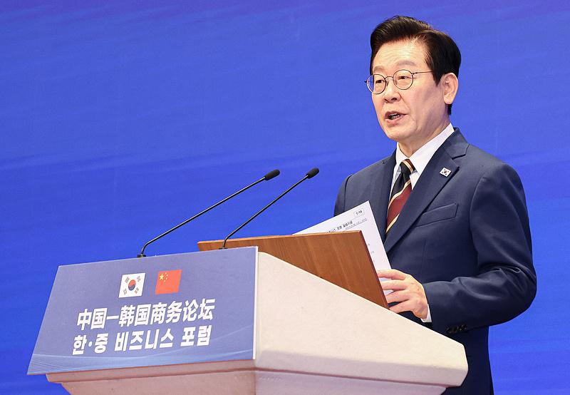 李在明总统一改昔日韩国总统上任首访美日的惯例，2026年1月4日至7日对中国进行
