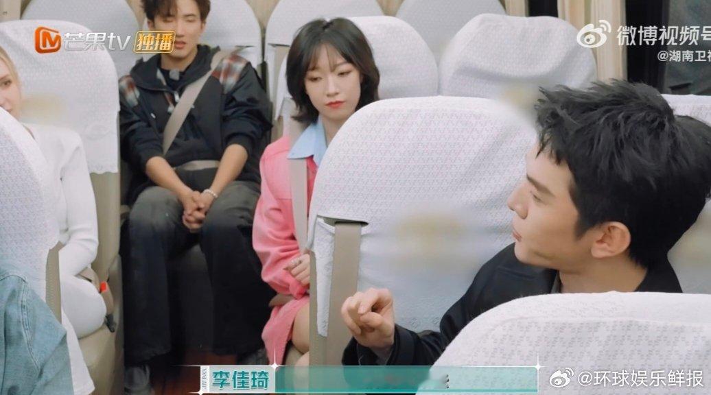 尚雯婕想当李佳琦英语家教大型跨界师徒预定！李佳琦语言发愁，尚雯婕直接上岗当线上英