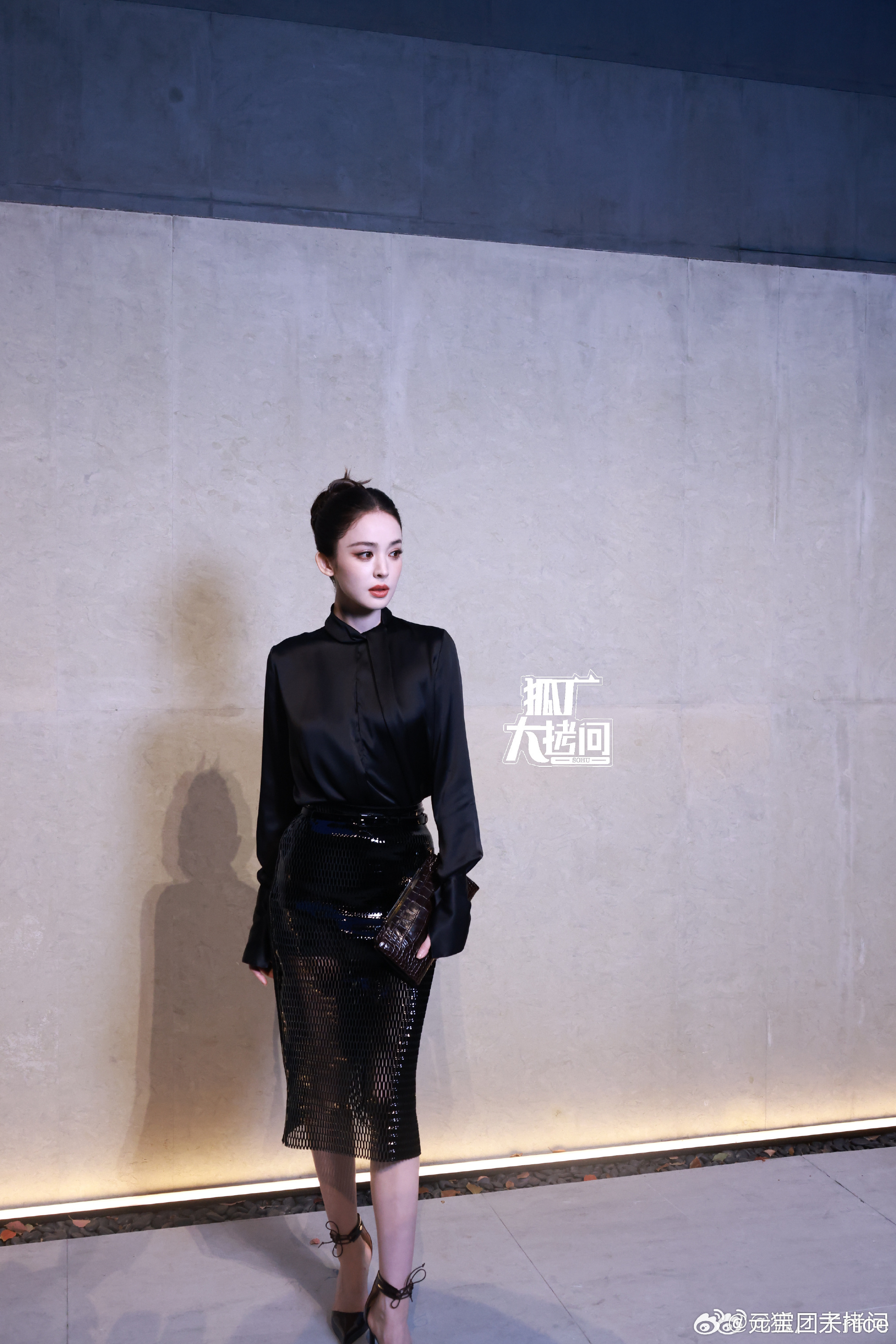 李昀锐古力娜扎活动同框啧啧啧，太美了 