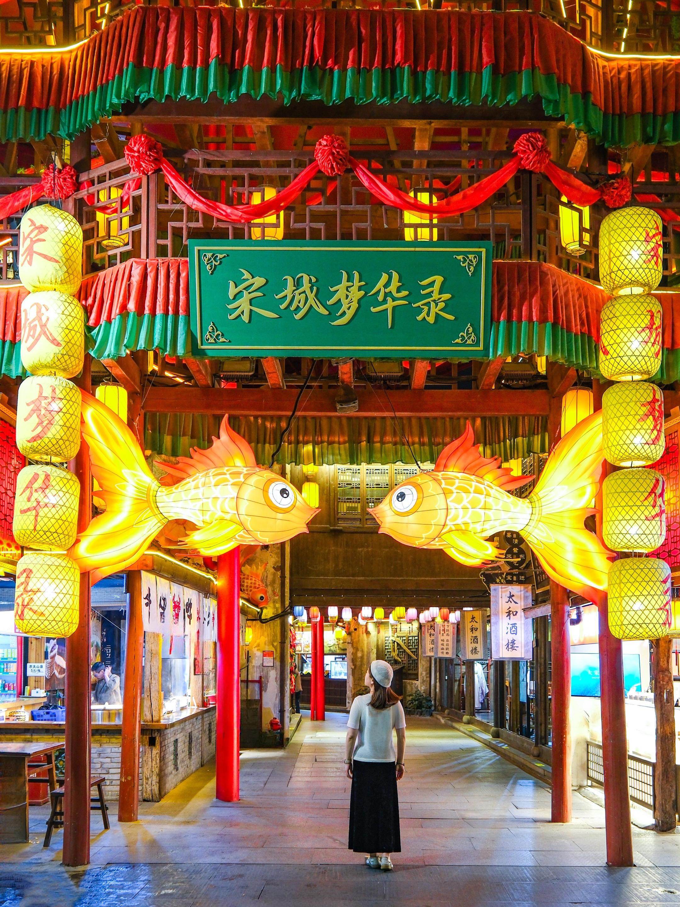 在杭州，我只去一个地方 上周末我苏州的闺蜜一家三口来杭州踩点， 她说五...
