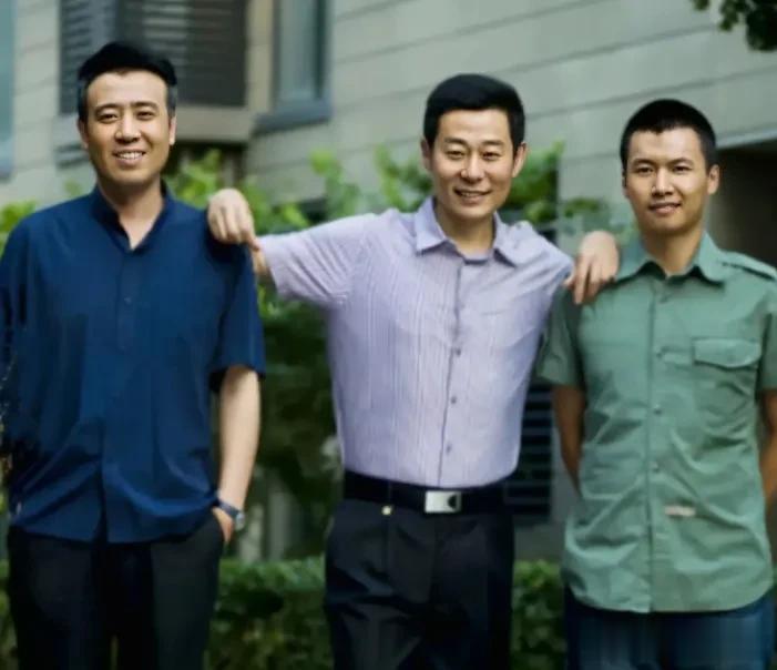 这三个大男人，合作过三国和天下人家两部电视剧，你们觉得谁的演技更好？#于和伟# 