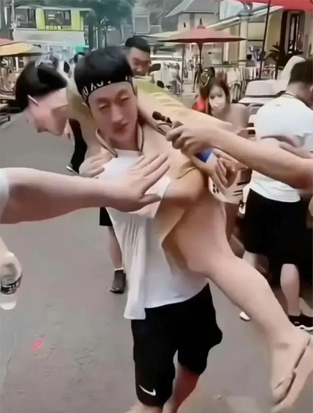 抓了！4000万网红拘留10日，该来的躲不了！

28岁网红祁天道第二次“进宫”