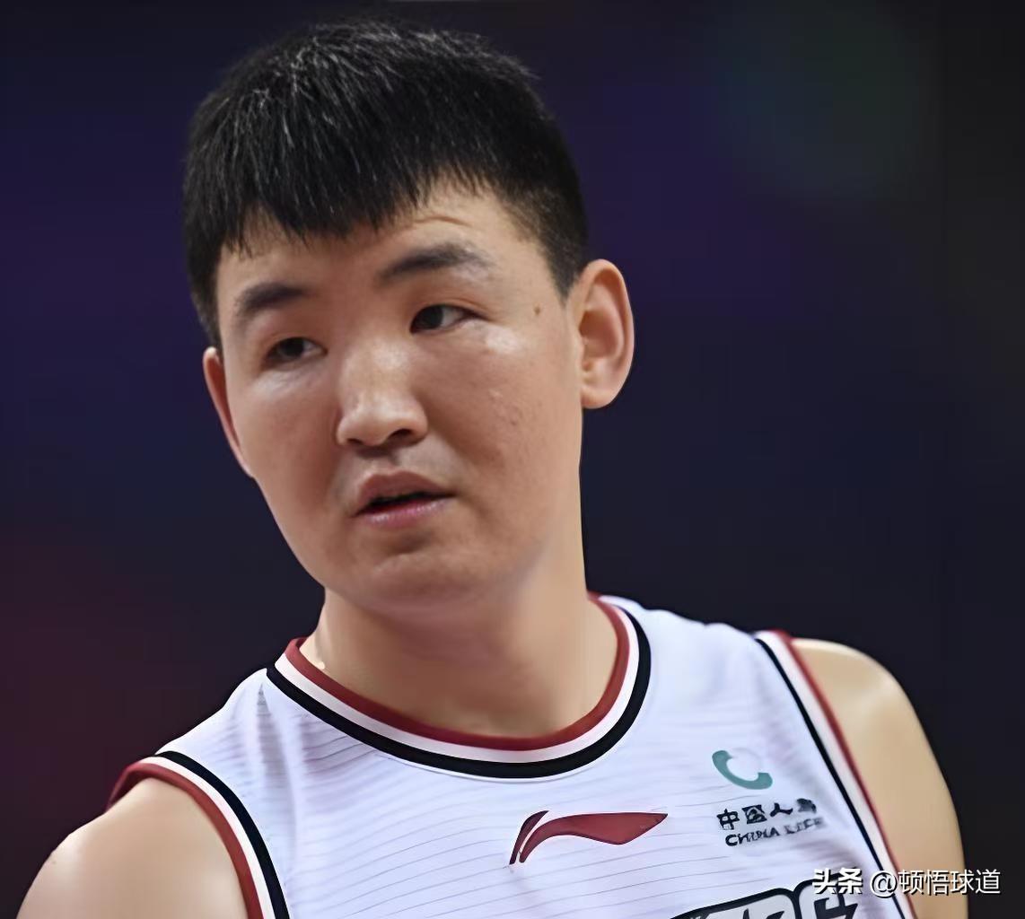 揭幕战即将打响，联盟只安排了一场比赛，万众瞩目，看点也挺多。
1、卫冕冠军上海队