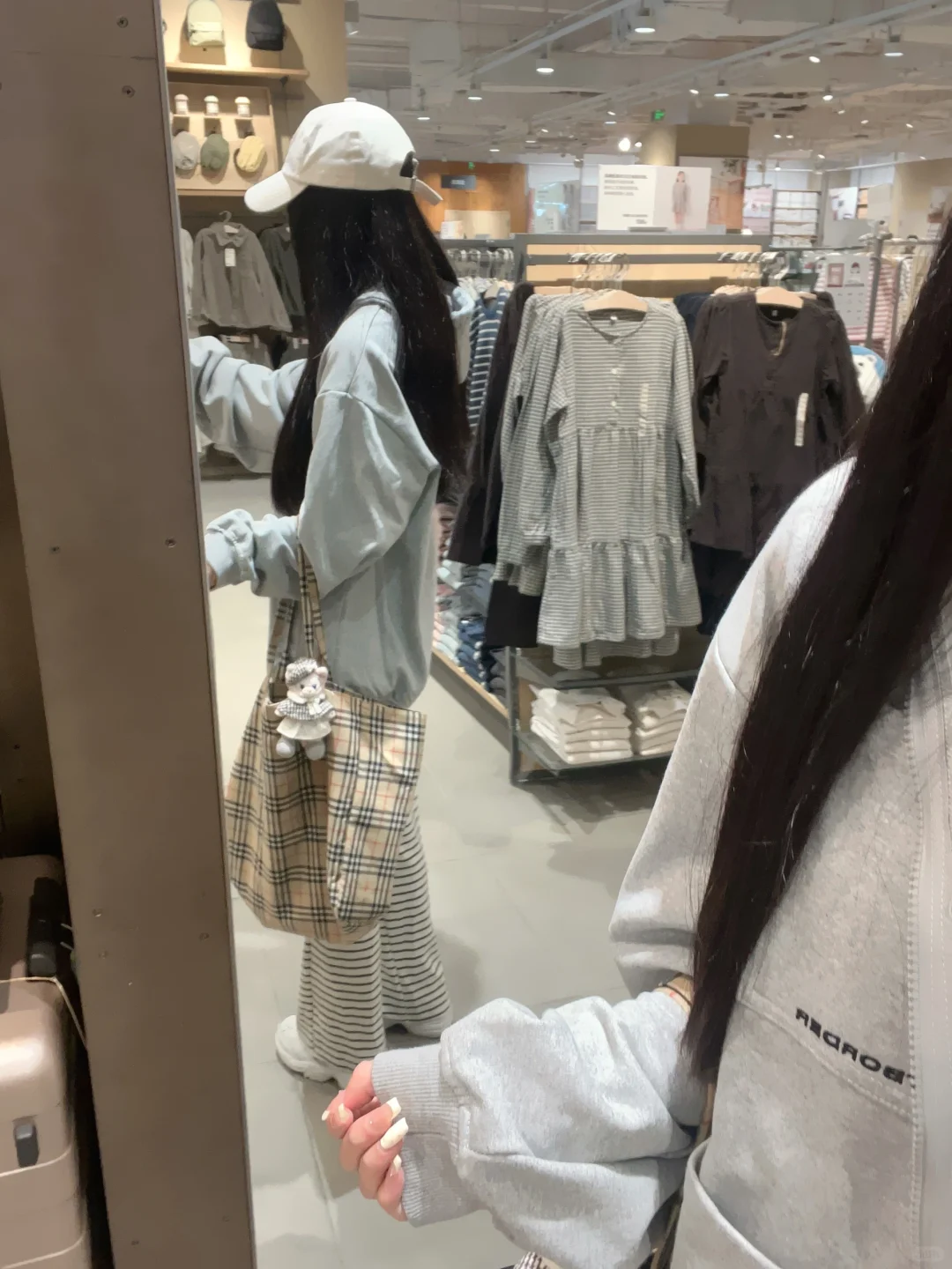 蹲蹲๑՞˶･֊･˶՞๑