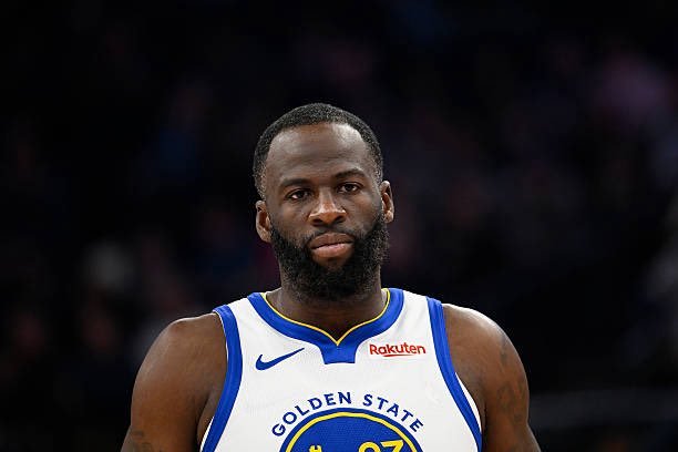 已经得到确定勇士已经将追梦格林摆上交易市场 正式接受报价 