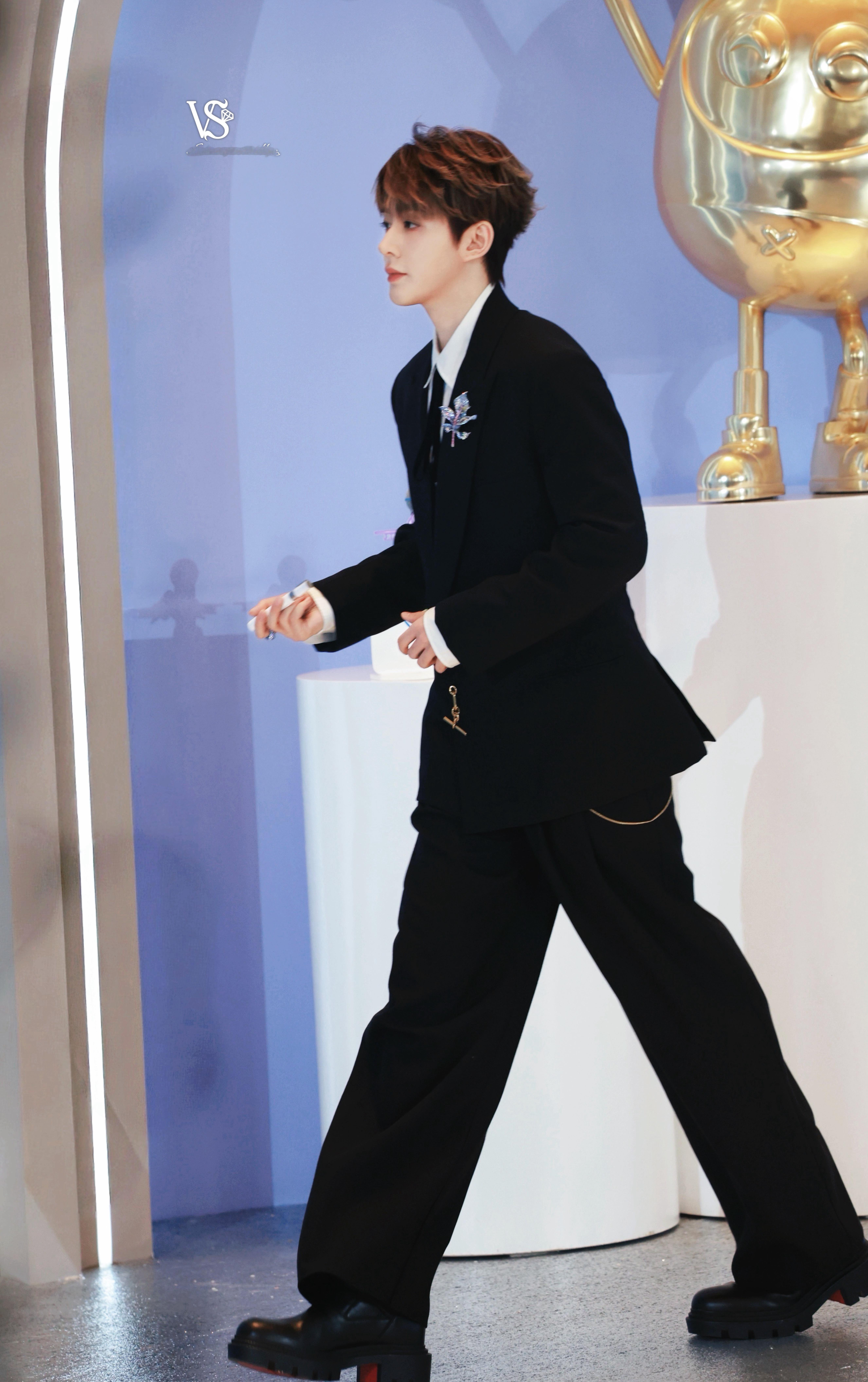 好喜欢家为这种步伐轻快 自在如风的感觉 