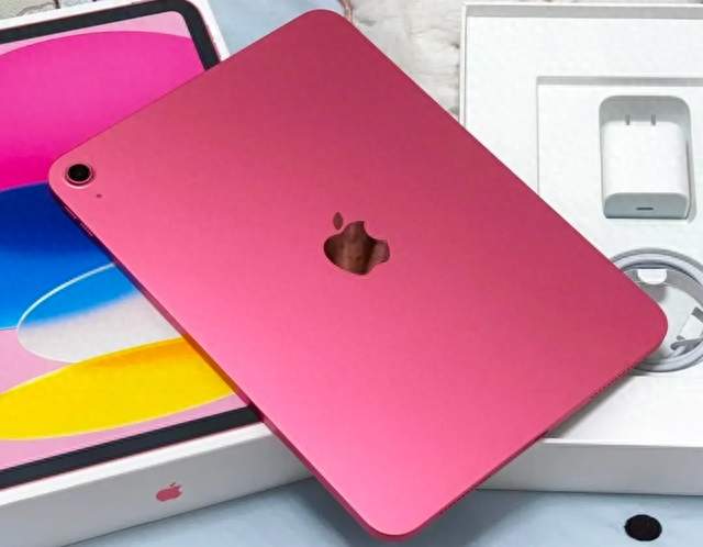 苹果代码泄密！iPad 12参数出炉：A19+8GB，终于把 AI 门槛补上了