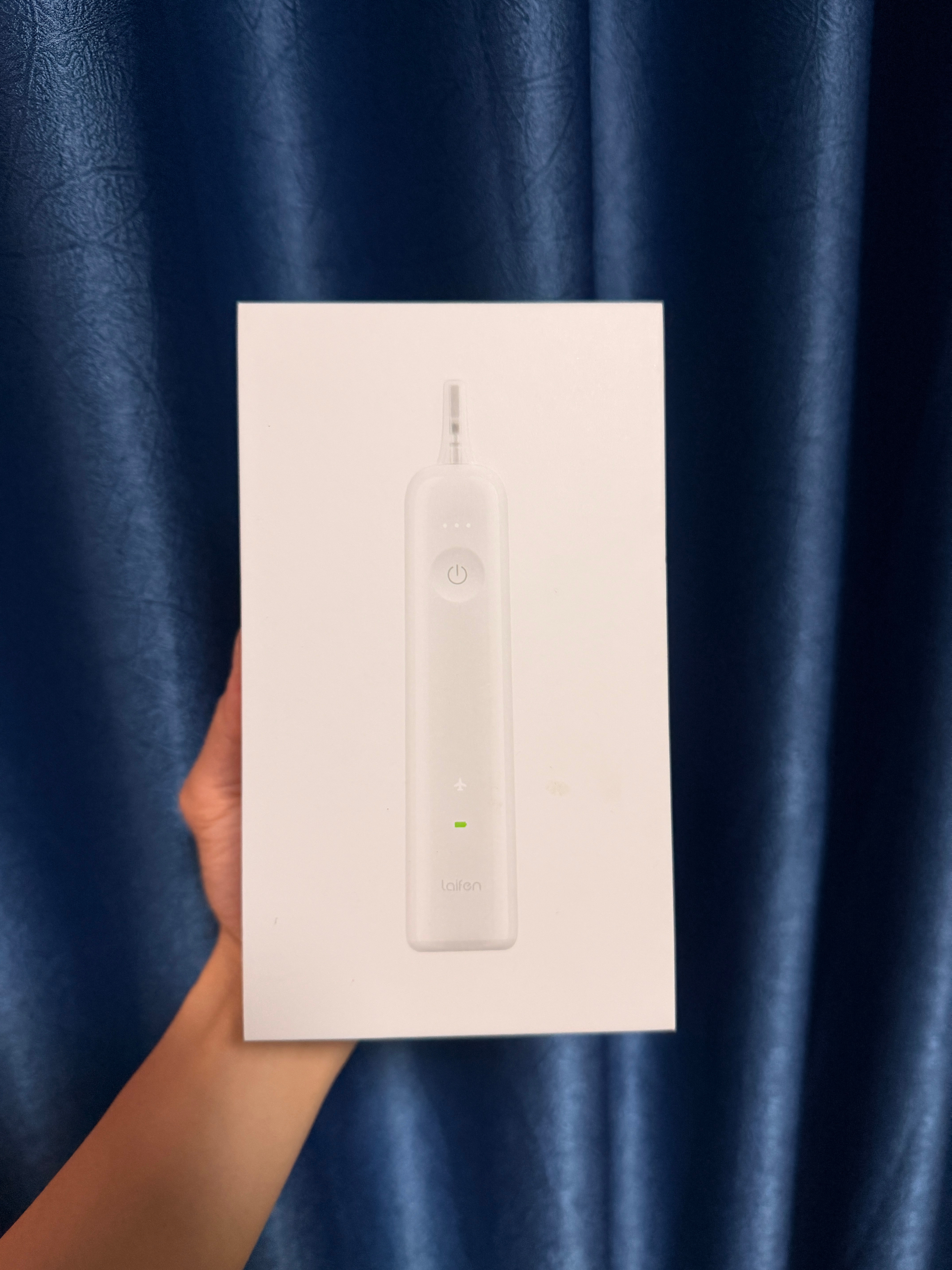 最近在想给大家做一些抽奖。平常一些品牌老板们寄过来，我都还没腾开时间拆包。这不，