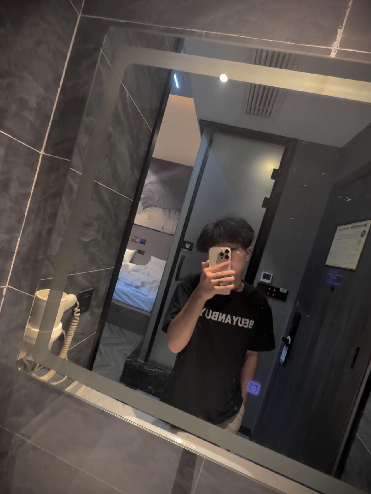 委屈的我再也没有了脾气