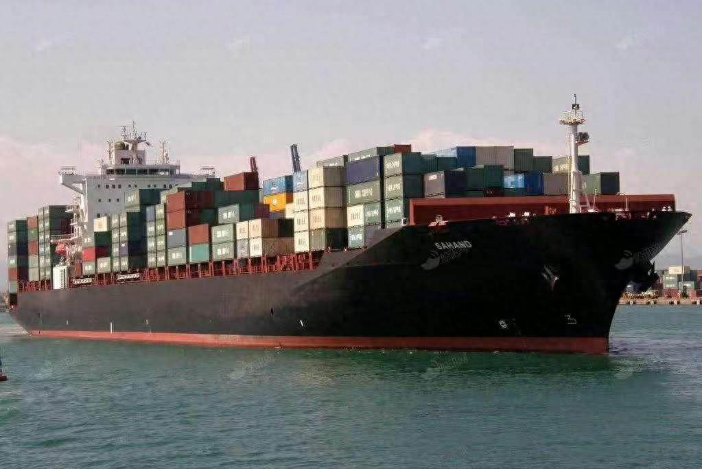 2026年4月19日，阿曼湾平静的海面被炮声撕裂。
 
一艘从中国珠海出发、满载