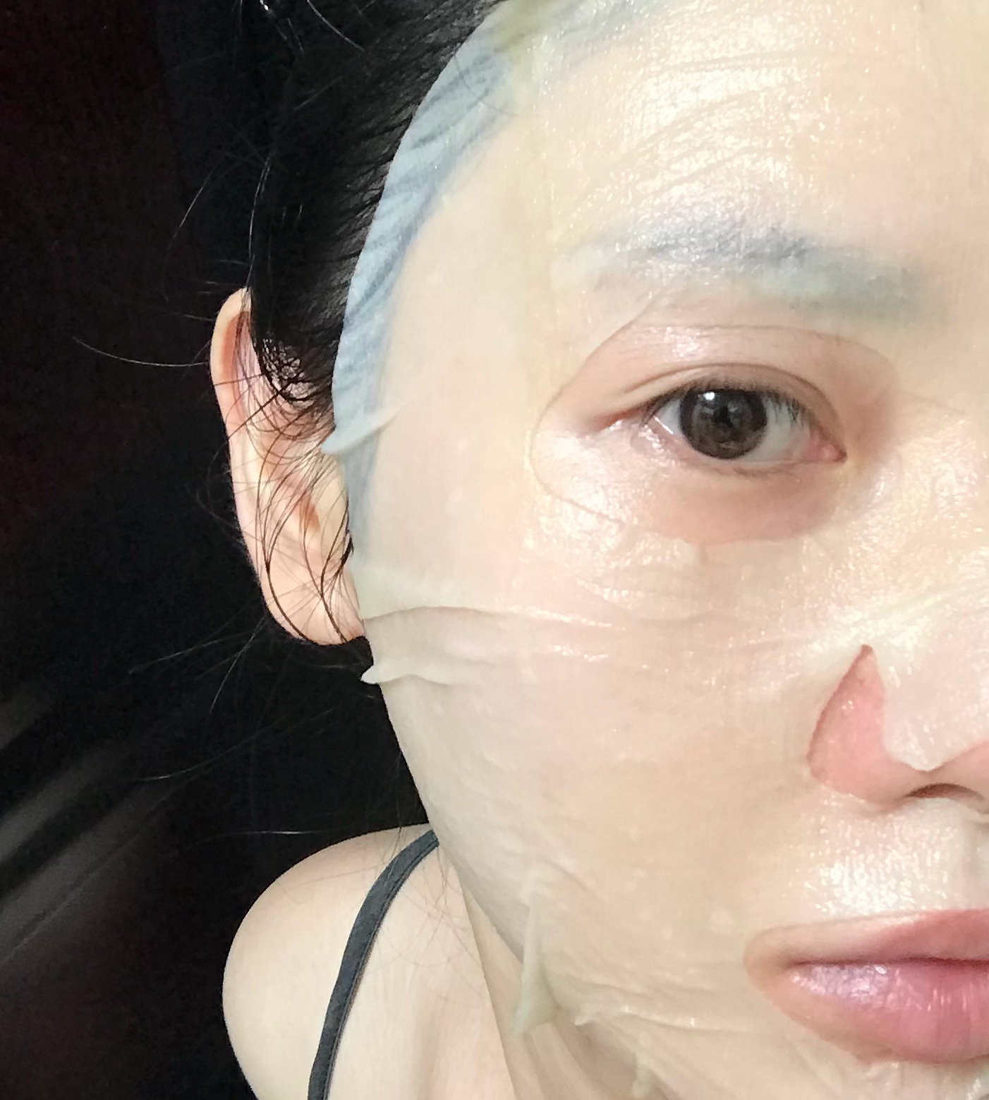 敷了片仙语 水光我额头这颗痘好太多太多了2号的时候还是巨红肿一颗现在不用破皮不用
