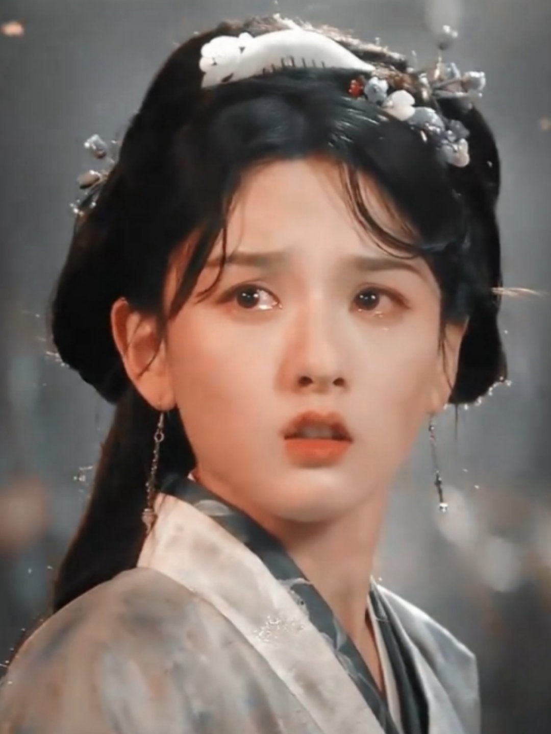 宋祖儿孔雪儿对手戏 《折腰》里不仅有老太刘晓庆。刘晓庆 折腰 好美的宋祖儿宋祖儿