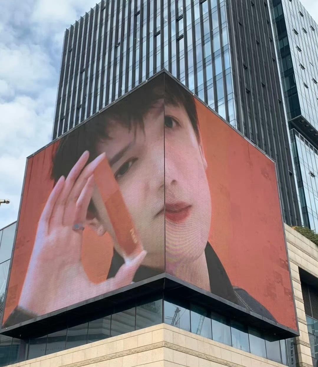 敖子逸这才是真正的变形记 