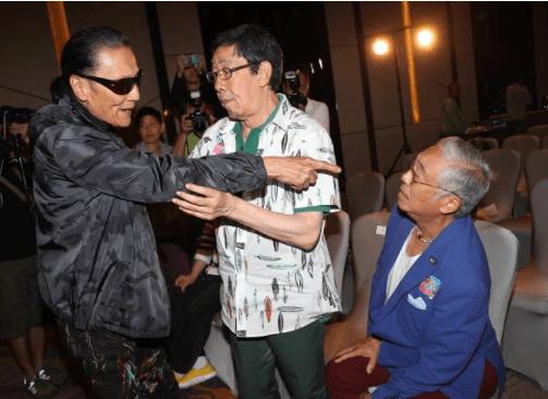 当年，79岁的谢贤在一栏综艺节目中，突然怒气冲冲起身冲到81岁的曾江面前，在众目