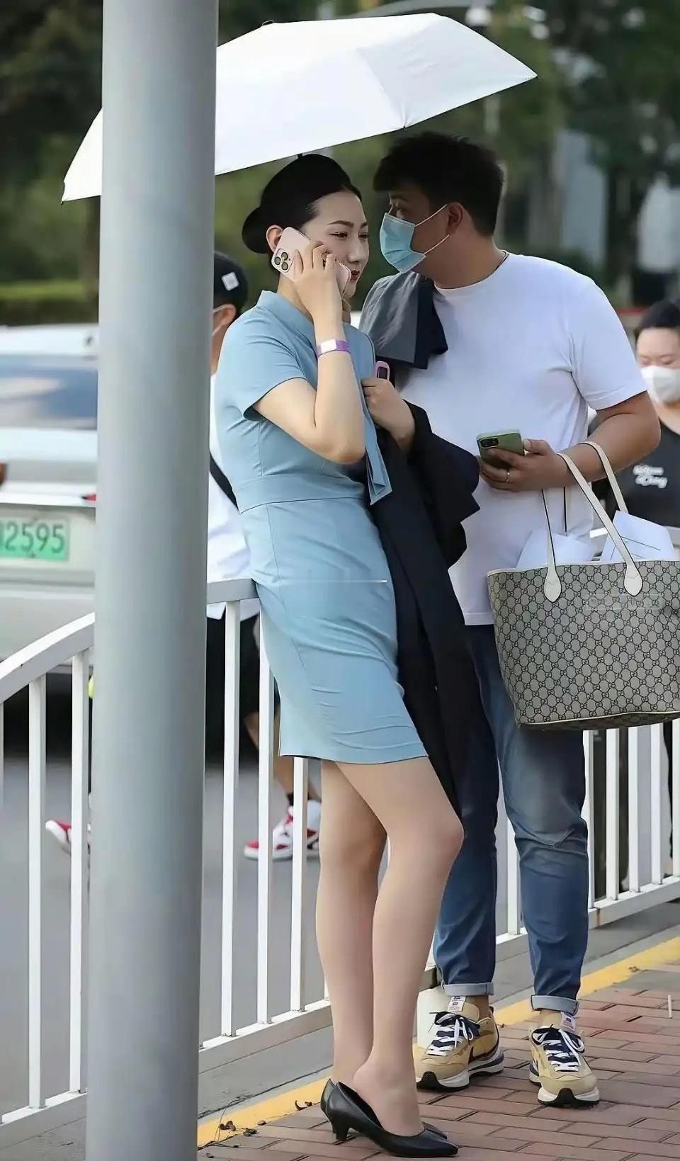 我的天呐，这头发盘的巨无敌完美 