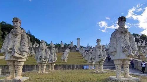 抗日战争胜利前夕，我军一个9岁的娃娃兵被抓，在遭受日军审问时，他只说了一句话，就