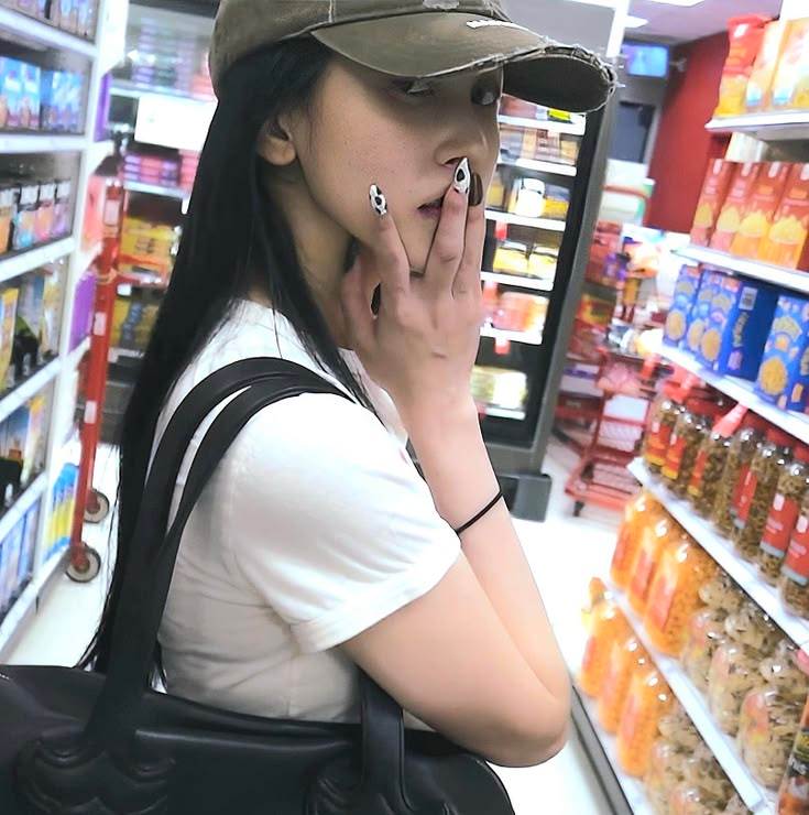每一天都在梦😍©minari8handgrl
