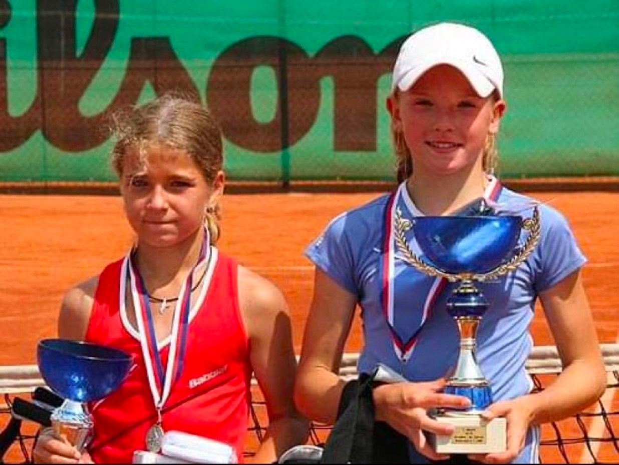 看图猜人能一眼看出的是骨灰级高手；提示：现役wta