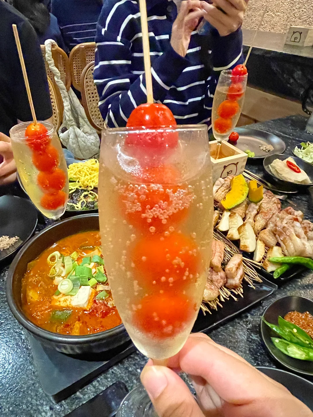 在济州岛连吃两天的黑猪肉！！在市区附近