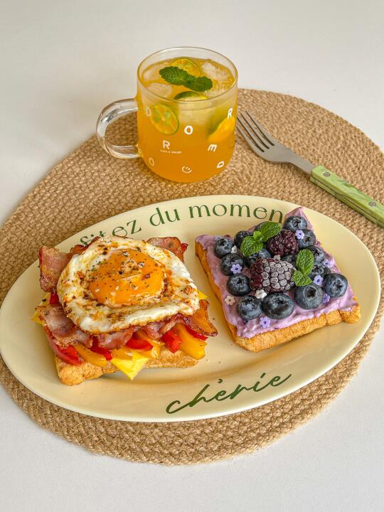元气早午餐🍞吐司咸甜双拼三明治🥪橙汁🍊