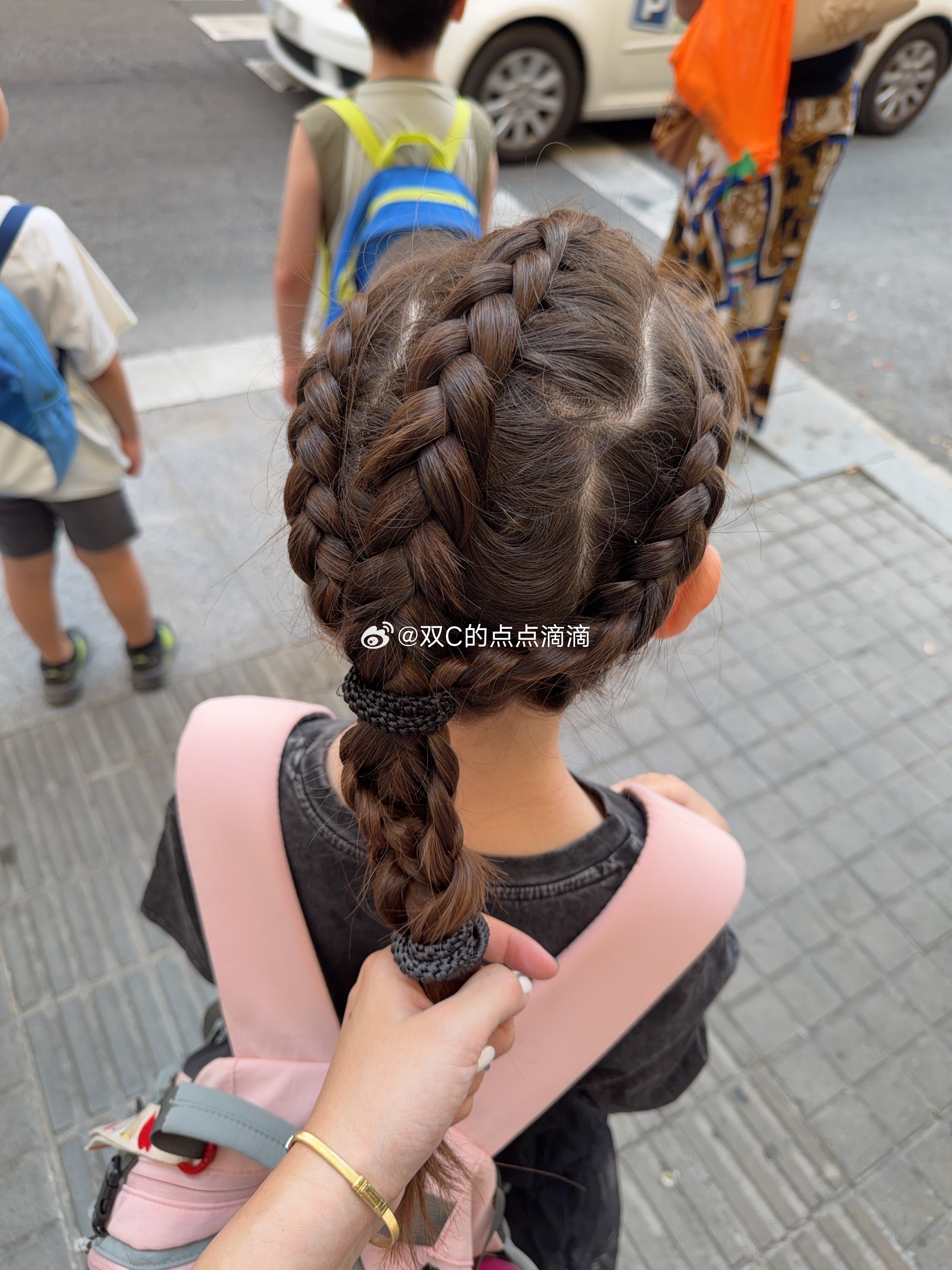 大尾巴 