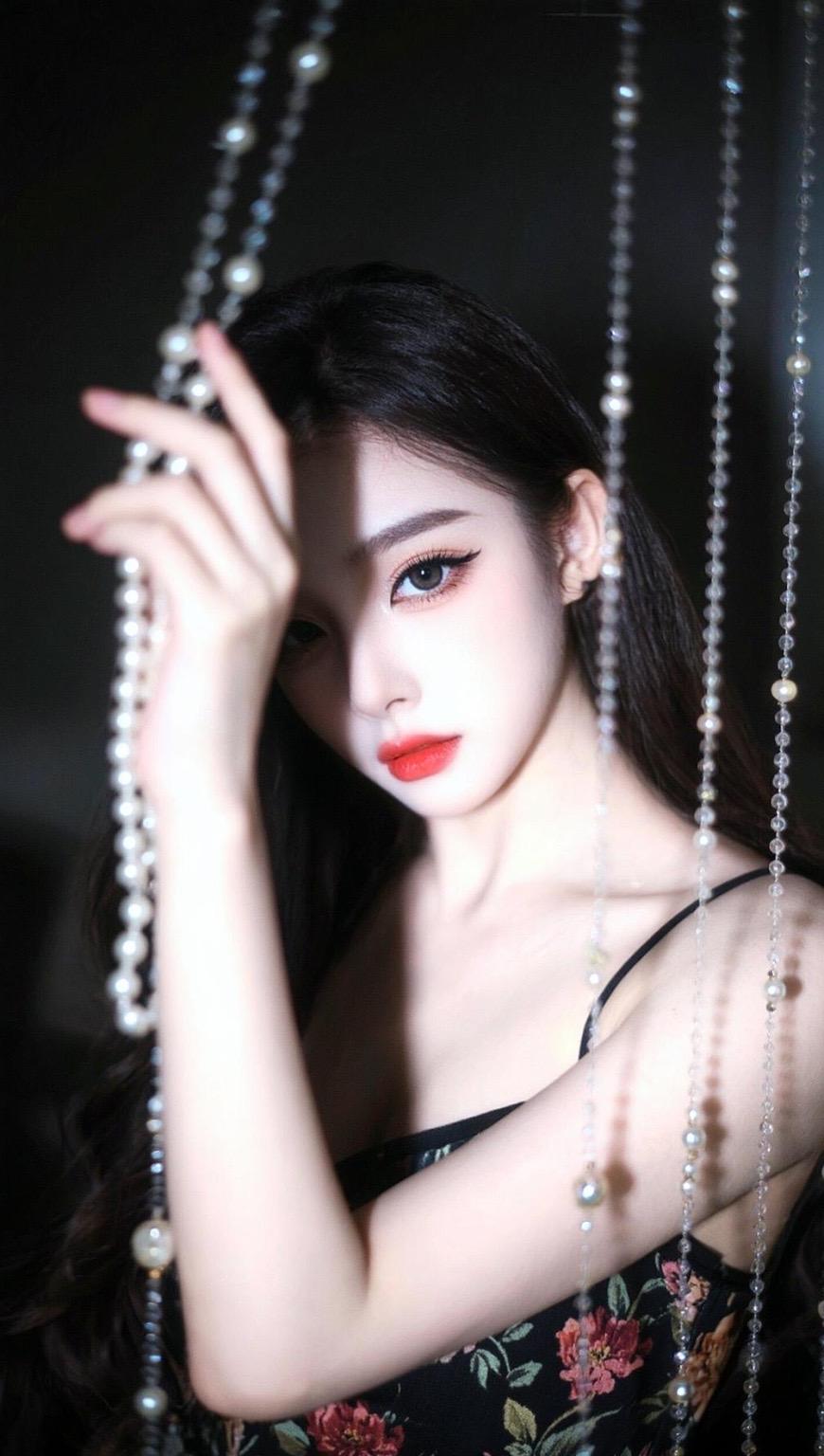 氛围感美女 纯欲天花板 高清美女 美出高级感cr 温柔女头