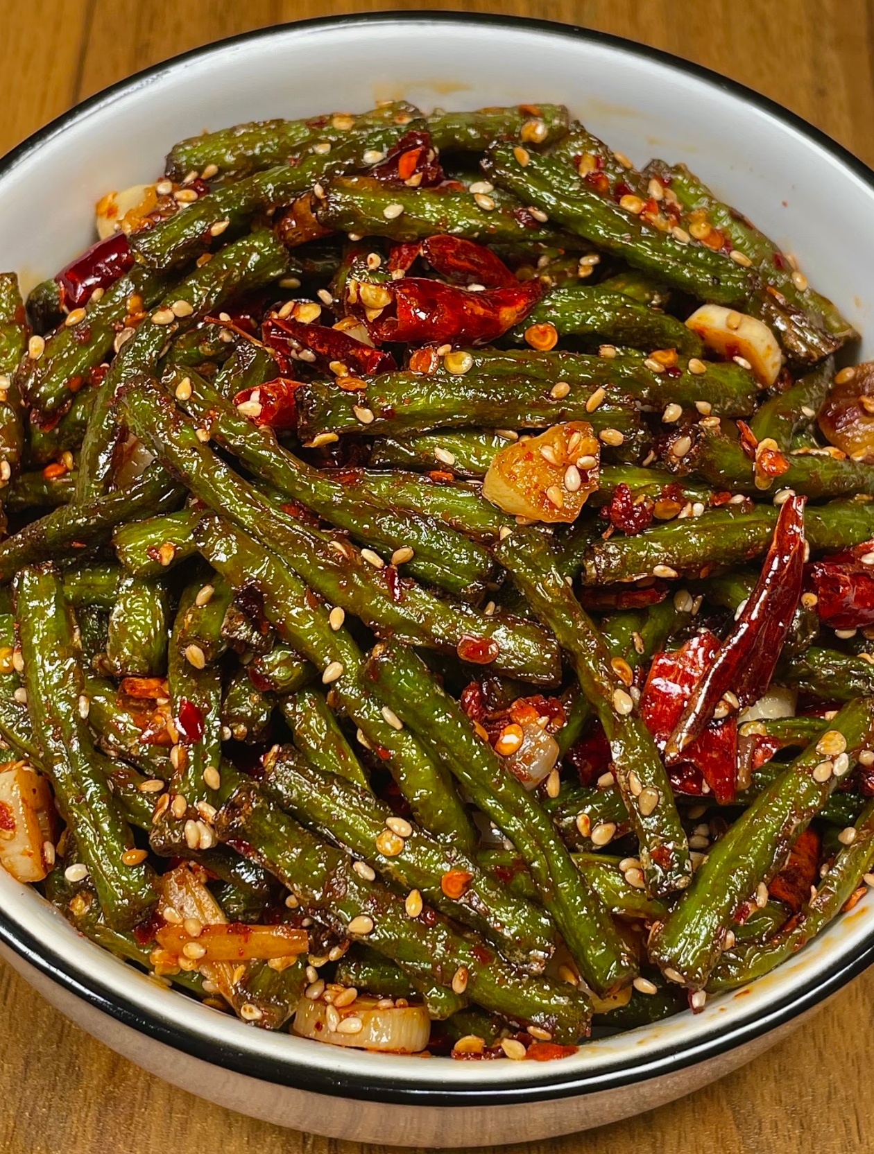 桃花坞请坞民吃饭了 这我有话说，必须给桃花坞的大家强烈推荐川菜经典干煸四季豆、麻