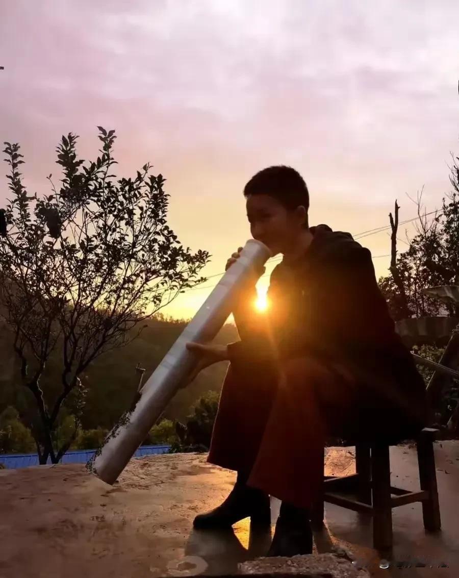 她是非常有实力的女明星，曾经塑造过一个非常深入人心的角色，然而她成功后，第二部这