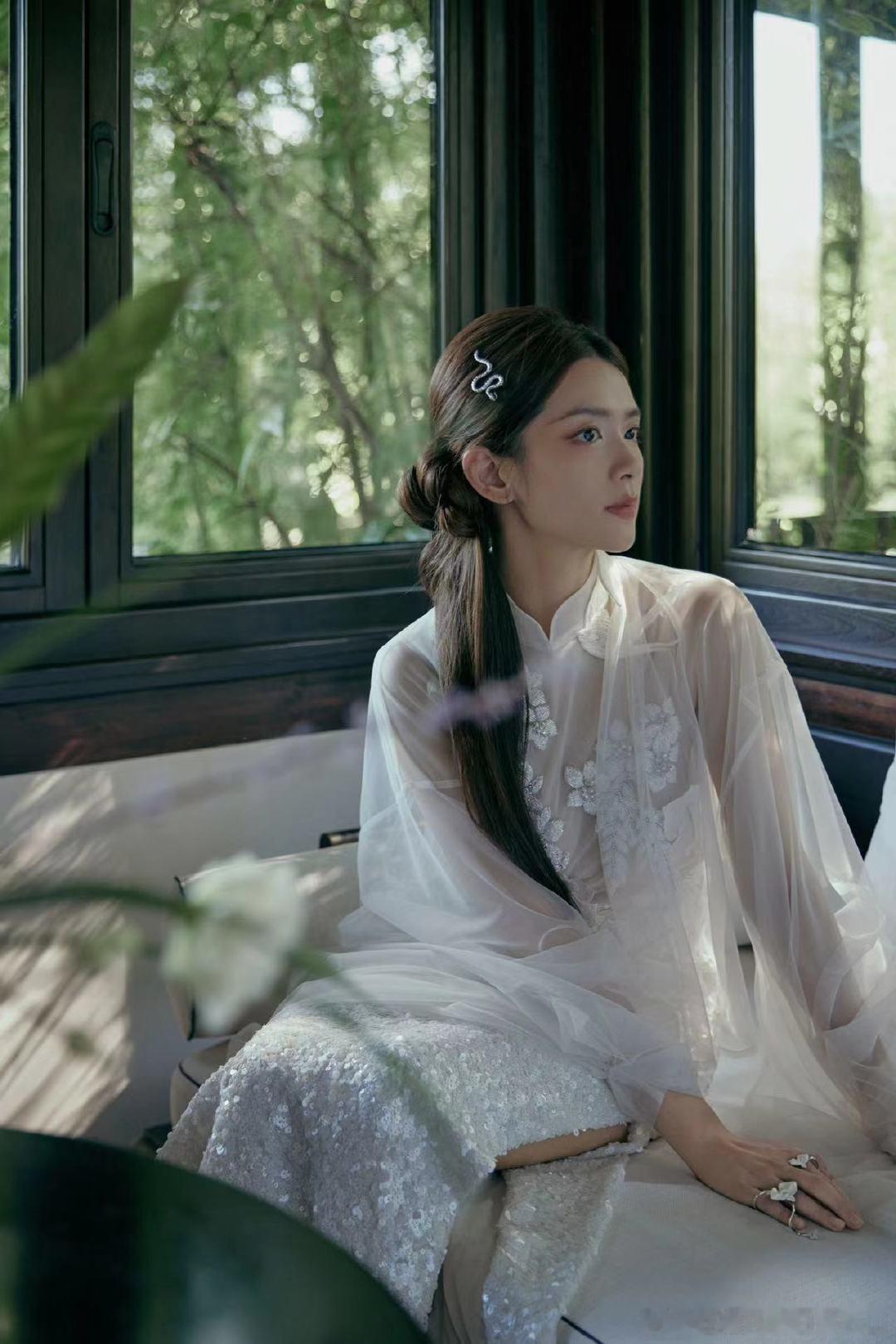 #赵雅芝叶童陈昊宇陈丽君出席白蛇首映#看见《白蛇：浮生》的盛典就觉得非常的棒，而